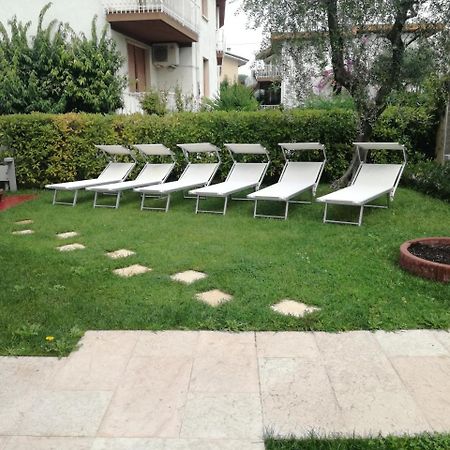 Appartamento Villa Tony Lazise Exterior foto