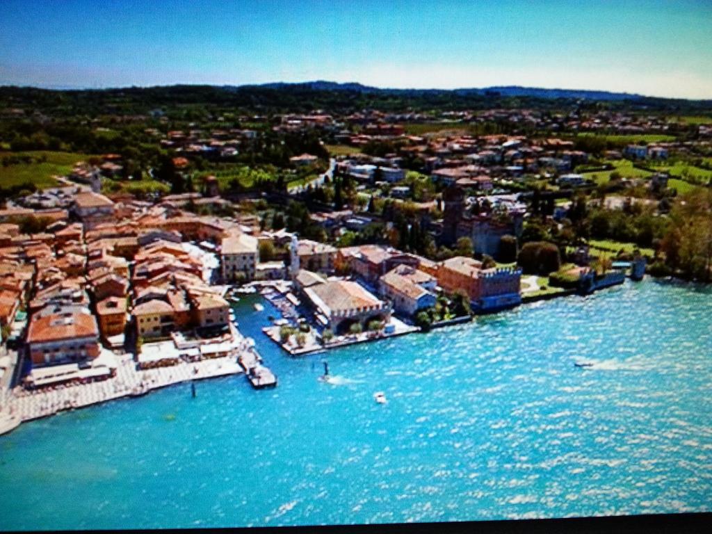 Appartamento Villa Tony Lazise Exterior foto