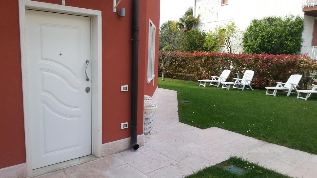 Appartamento Villa Tony Lazise Exterior foto