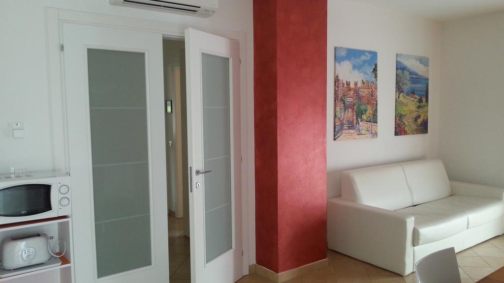 Appartamento Villa Tony Lazise Exterior foto
